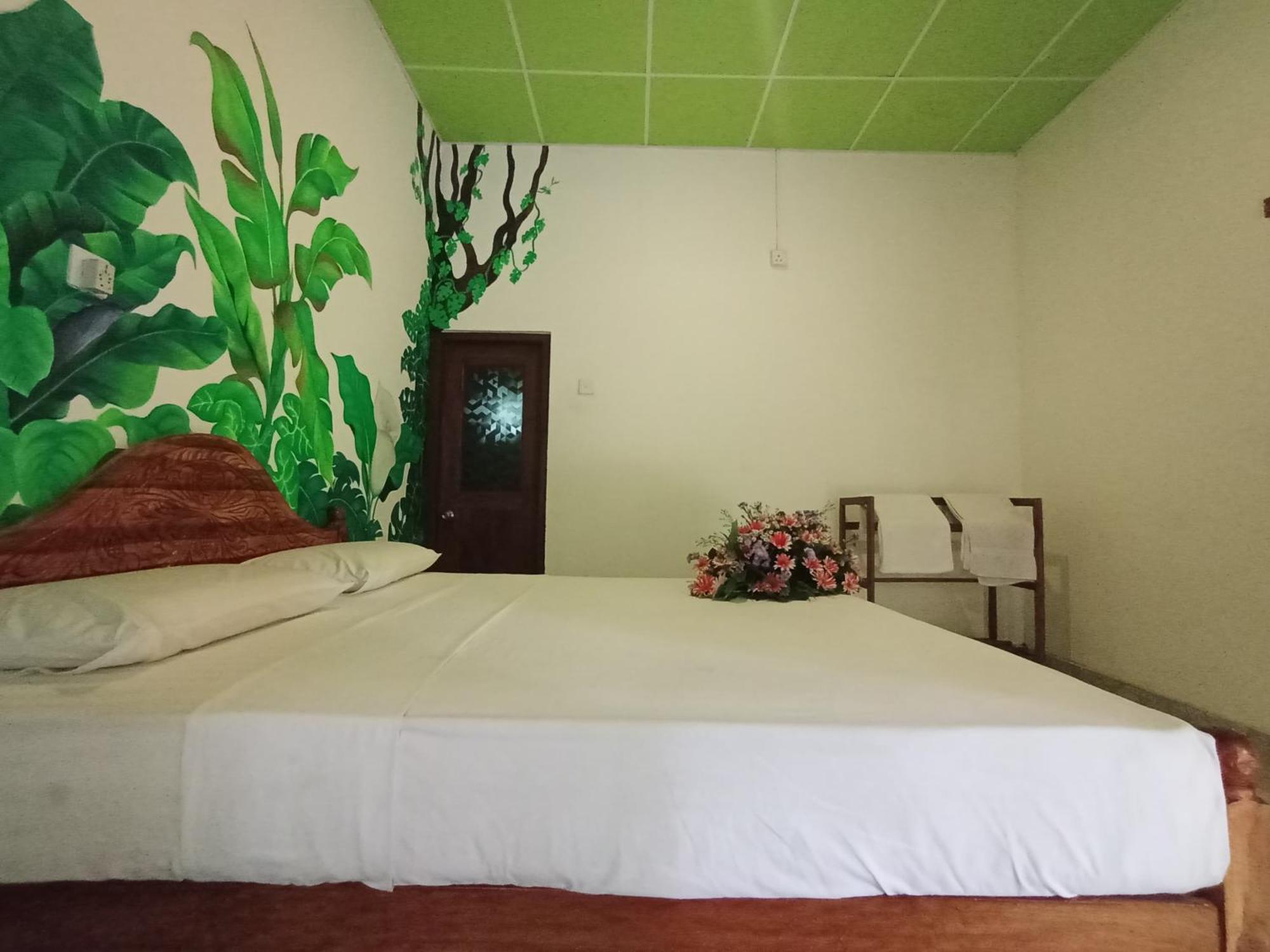 Keerthi Homestay Sigiriya Bagian luar foto